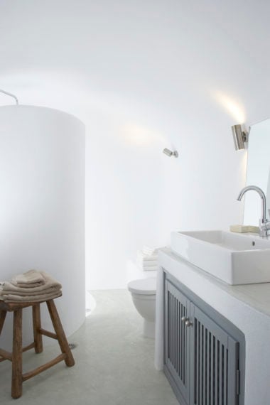 Vacation home for sale in Santorini, Greece