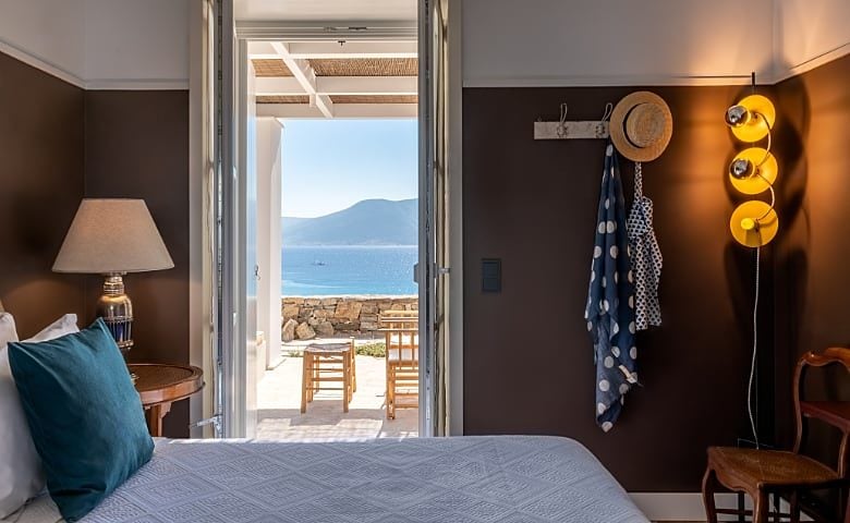 Eros Keros — House Four