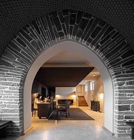 Casa de São Lourenço — Reception