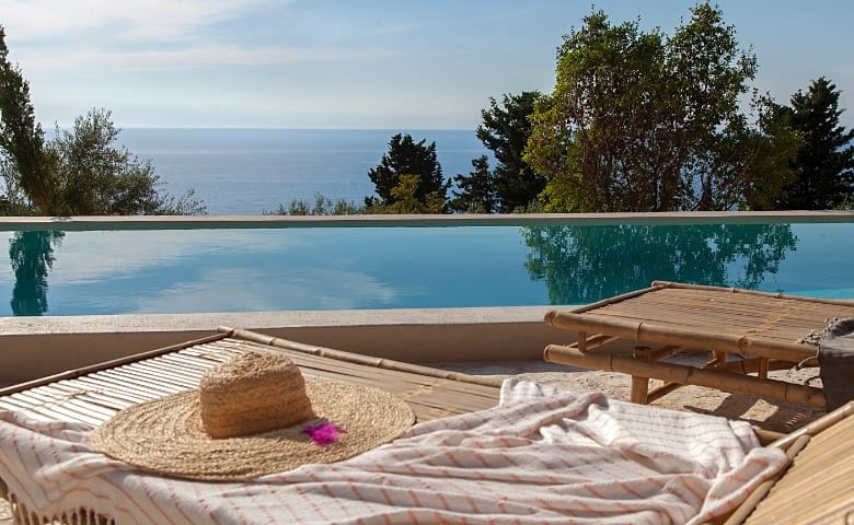 Villa Lefkada — Pool and view