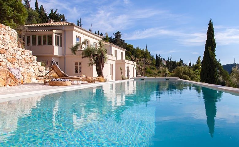 Villa Lefkada — Villa and pool