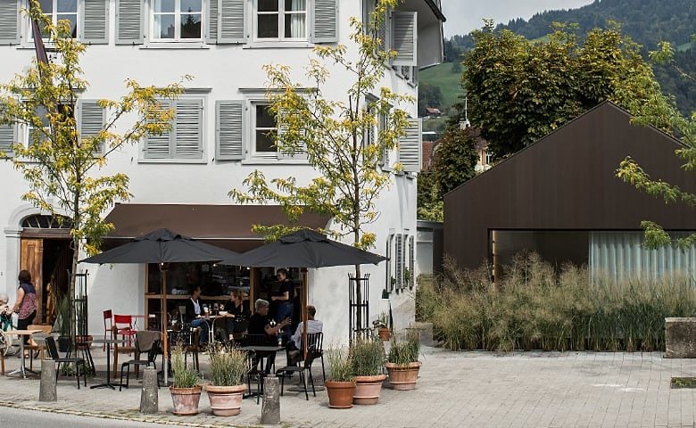 Bar10Zimmer — Bar10Zimmer