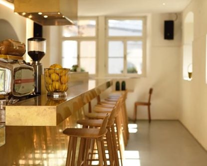 Bar10Zimmer — Bar10