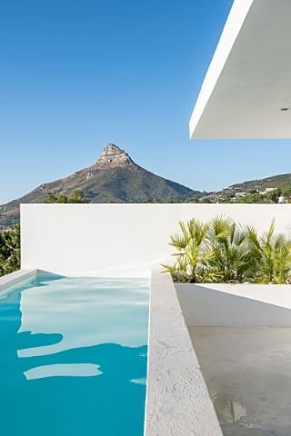 Cape White — Apartment pool and views