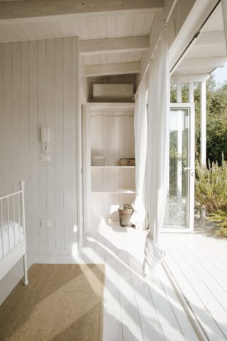 Trullo Piccolo — Wooden building