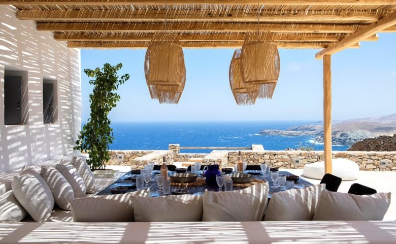 Mirsini Villa — Outside dining