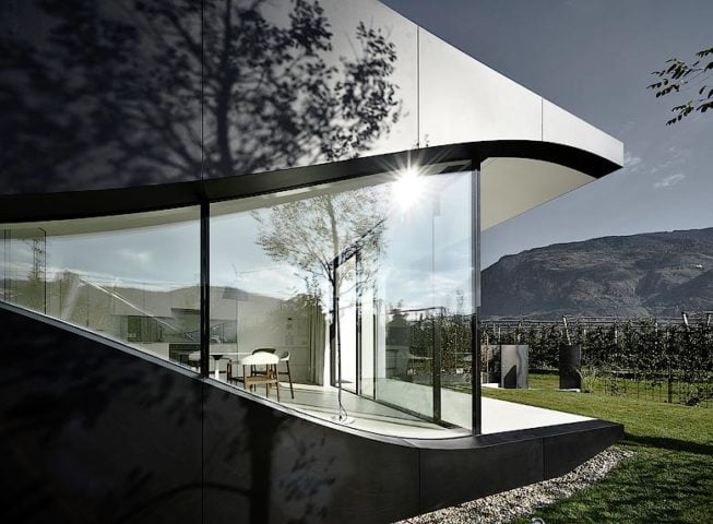 Mirror Houses — Facade and view
