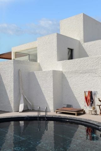 70s Modernist Villa — Pool
