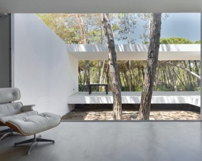 Casa Sintra — Courtyard