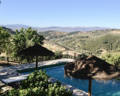 Cortijo Andalucía — Pool and views