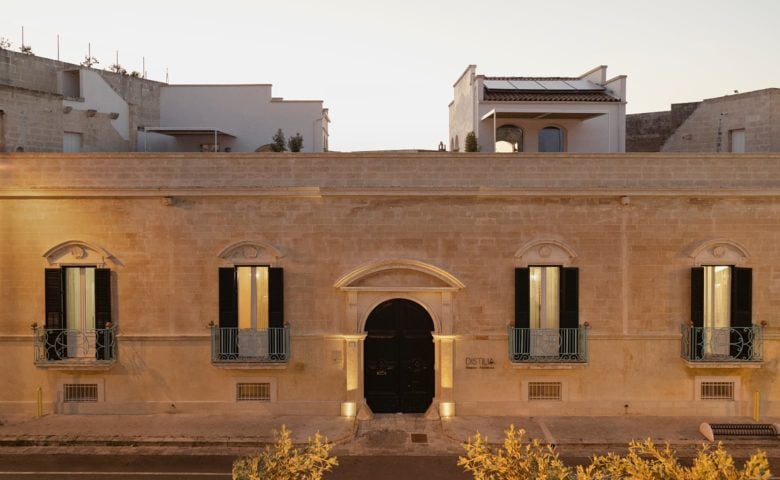 Distilia — Distilia