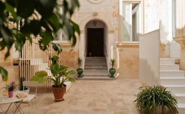 Distilia — Distilia