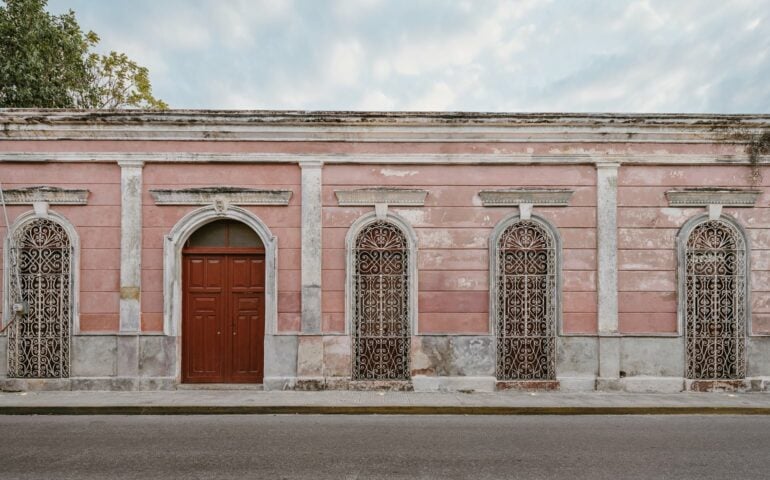 Casa Escuela — Outside