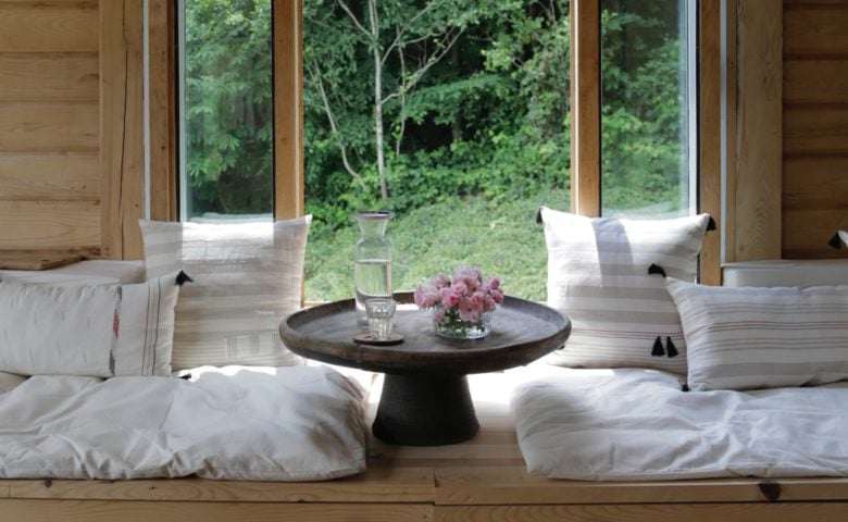 Black Sea Cabin — Living area