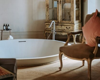 Paragon 700 — Paragon Suite