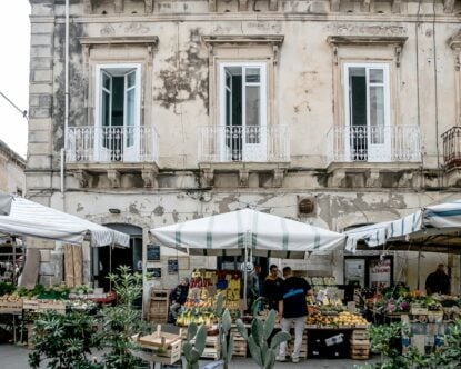 Casa Ortigia — Market