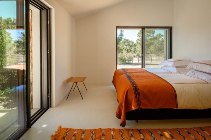 Casa Moderna — Bedroom 4