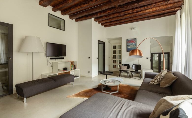 Casa 4 — Living room