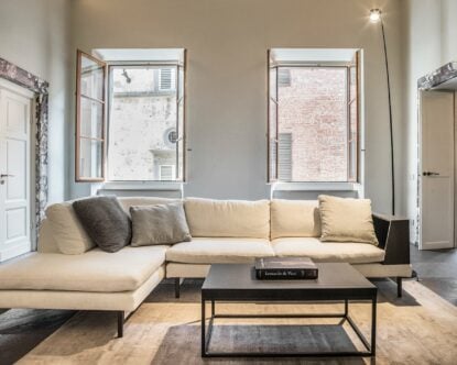 Palazzo Taja — Living area