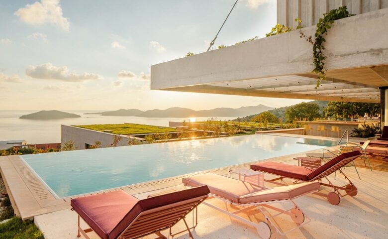 Osmoliš — Osmolis pool and view