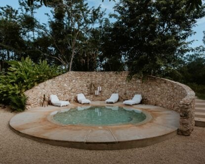 Galopina — Pool area