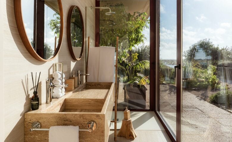 Casa Algarve — Bathroom