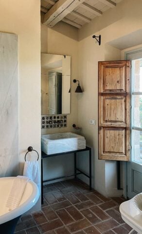 Casa Adosada — Bathroom