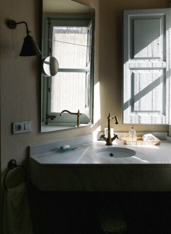 Casa Adosada — Bathroom