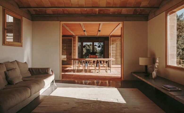 Casa Baix Empordà — Living space