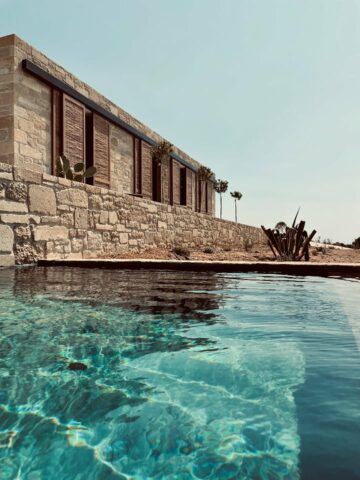 Platanos Villa — House and pool