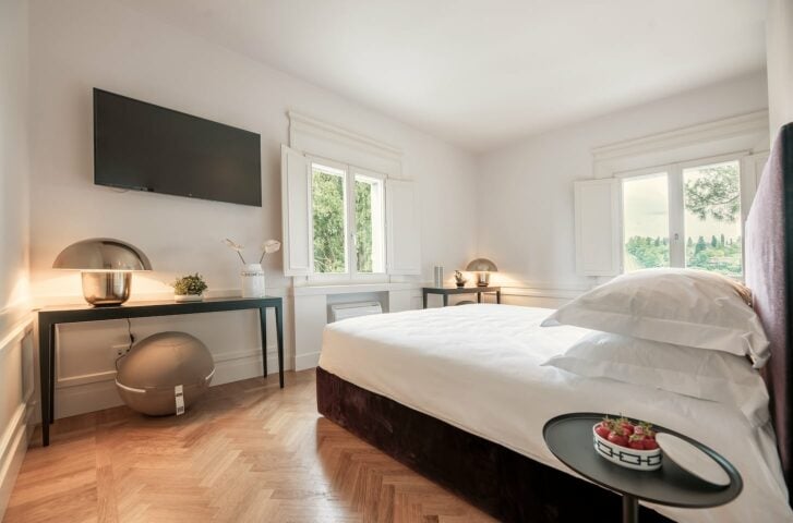 Villa Monty Banks — The Home Suite