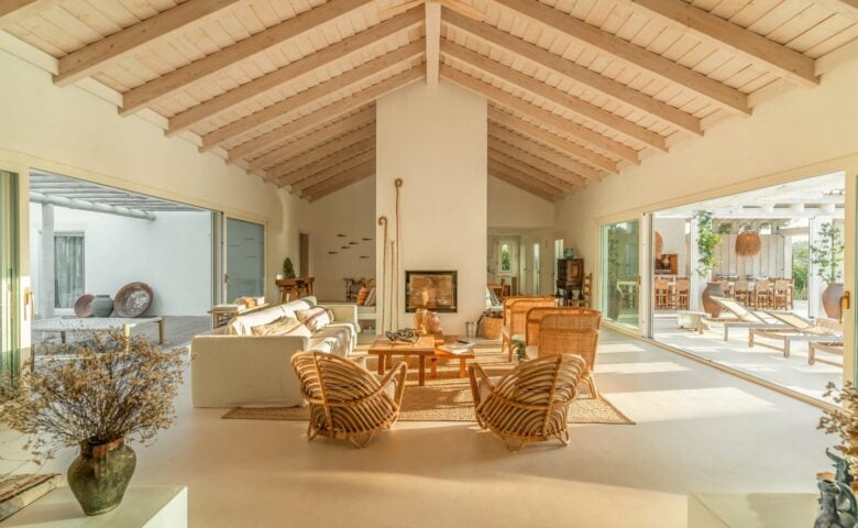 Casa Carvalhal — Living room