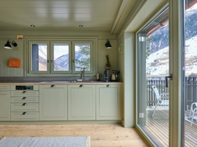Chalet Ariasana — Kitchen