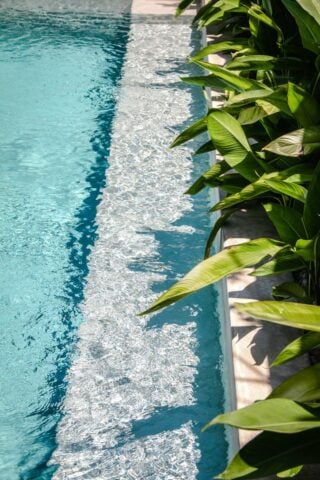 Bungalow — Pool area