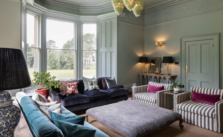 The Country House — Lounge