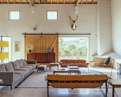 Wine and Art Villa — Living area