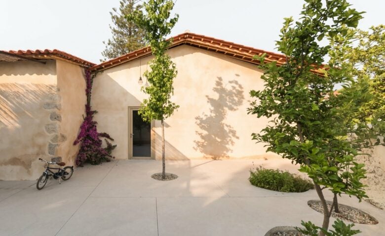 Casa Lamarosa — Courtyard