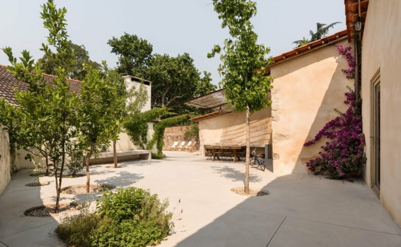 Casa Lamarosa — Courtyard