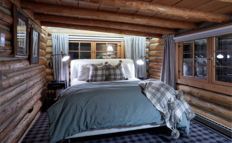 Grand Lake Cabin — Den bedroom