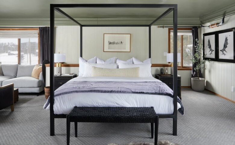 Grand Lake Cabin — Third floor bedroom