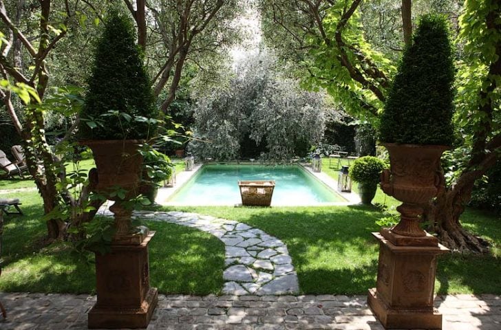 Jardins Secrets — Garden and pool