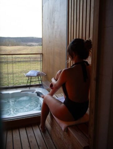 The Rock Cabins — Hot tub