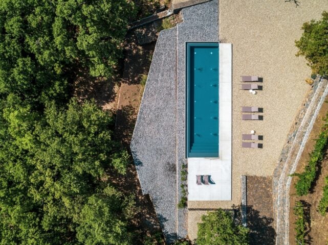 Villa Ragalna — Pool area