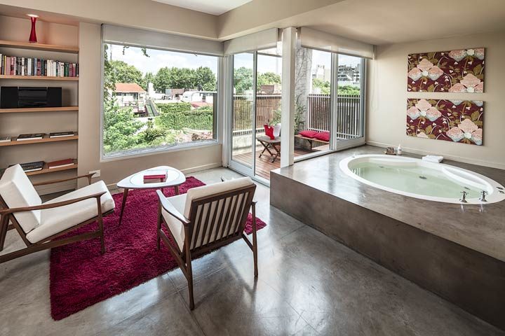 Home Hotel — Suite