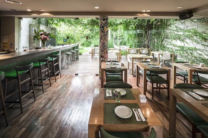 Home Hotel — Bar and restaurant