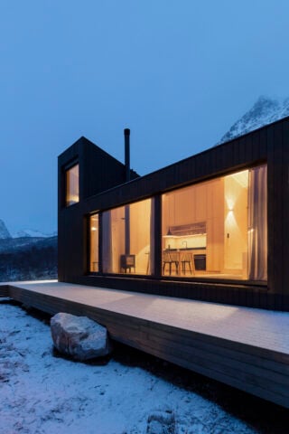 Aurora Cabin — Aurora Cabin