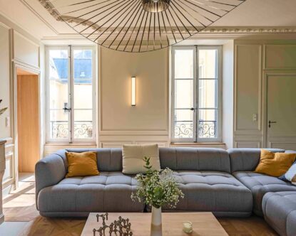 Bayeux Mansion — Living room