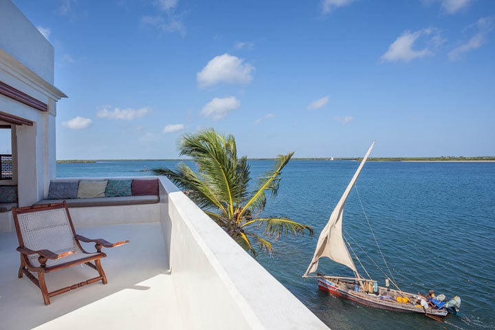Forodhani House — Living area terrace