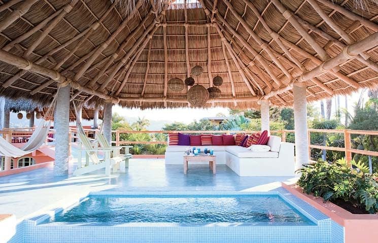 Casa dos Chicos — Open air living area