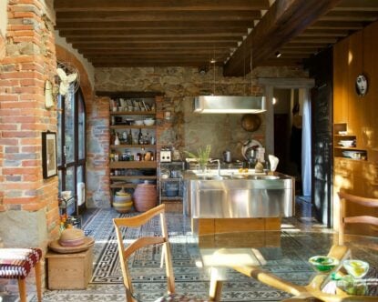 Il Fienile — Kitchen and dining area